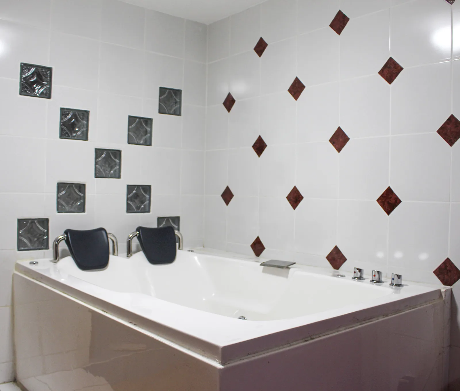 Suite Jacuzzi Ejecutiva - Imagen 11